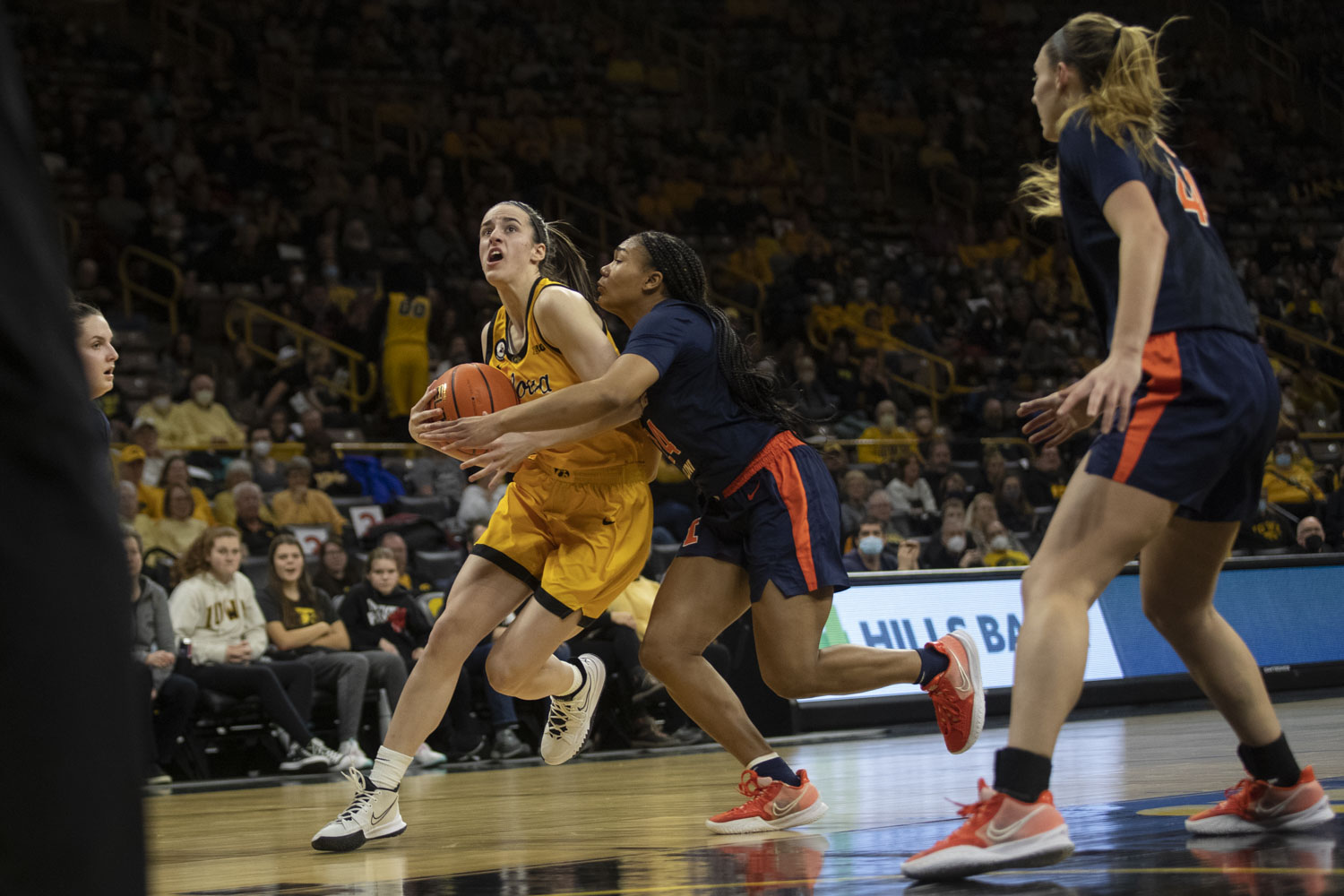 Caitlin Clark Sets Assists Record As Iowa Women S Basketball Downs Penn