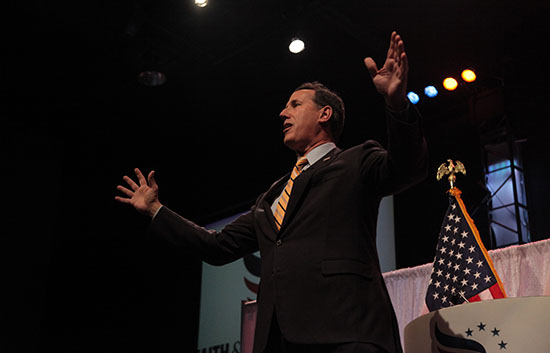 Paul, Santorum withdraw