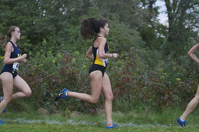Iowa+runner+Marta+Bote+Gonzalez+runs+during+the+Big+Ten+Preview+Womens+6k+Race+at+Ashton+Cross+Country+Course+on+Saturday%2C+Sept.+20%2C+2014.+Gonzalez+finished+with+a+time+of+22%3A48.97+on+the+race.+Iowa+Men+finished+second+and+the+Women+finished+fifth+overall.+%28The+Daily+Iowan%2FAlyssa+Hitchcock%29