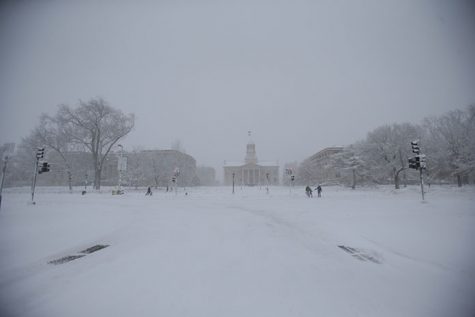 The pentacrest is photographed on Sunday, Feb. 1, 2015. Iowa City is in a winter weather watch until Wednesday and is suspected to get 8-10 inches of snow. (The Daily Iowan/Margaret Kispert)