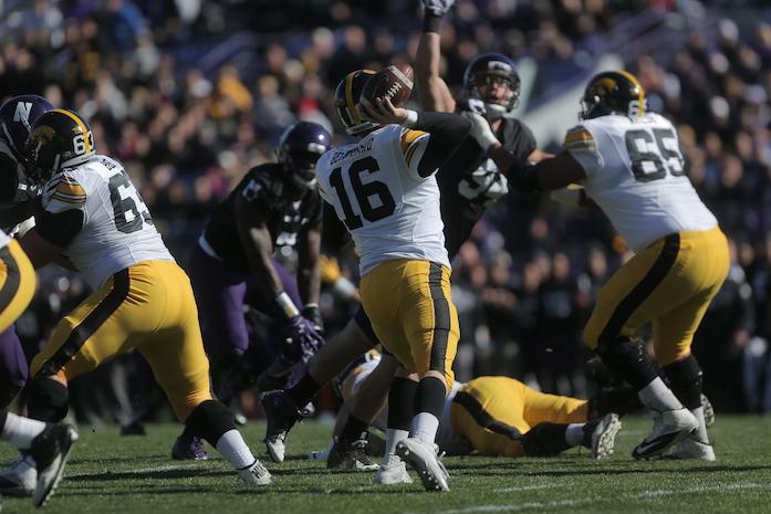 Offensive line carries undefeated Hawkeyes