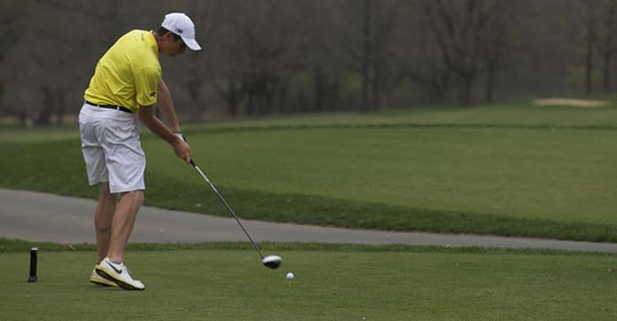 Iowa+golfer+Carson+Schaake+tees+off+during+the+Hawkeye-Great+River+Entertainment+Invitational+on+Saturday%2C+April+28%2C+2015.+Iowa+State+won+the+meet%2C+and+Iowa+came+in+second.+%28The+Daily+Iowan%2FJohn+Theulen%29