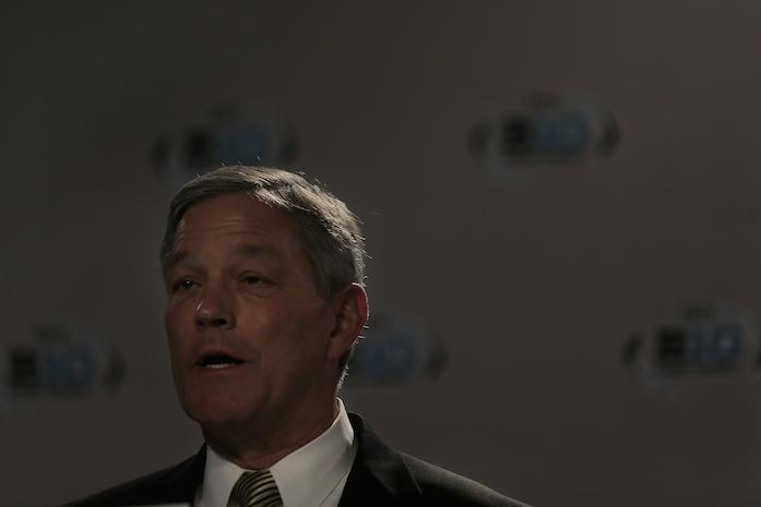 Rose Bowl: Barta mum on Ferentz in good times and bad