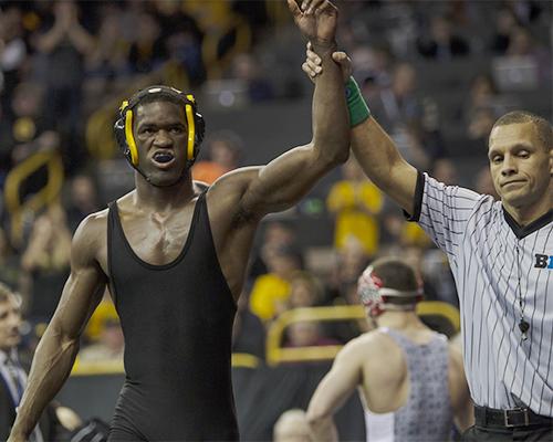 Iowas Edwin Cooper Jr. defeats Ohio States Jake Ryan, 2-1 during the 2016 B1G Ten Wrestling Championships in Carver-Hawkeye on Saturday, March 5. This is the 102nd year of the Big Ten Wrestling Championships. (The Daily Iowan/Brooklynn Kascel)