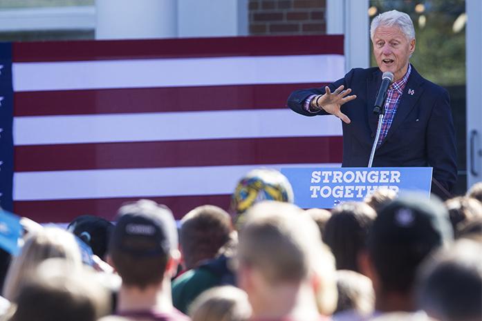 Former+President+Bill+Clinton+gestures+while+speaking+at+Cornell+College+in+Mount+Vernon+on+Thursday%2C+October+13%2C+2016.+Clinton+was+campaigning+across+Iowa+in+a+four+city+bus+tour+encouraging+voters+to+vote+early+for+his+wife+and+Democratic+presidential+candidate+Hillary+Clinton.+%28The+Daily+Iowan%2FJoseph+Cress%29