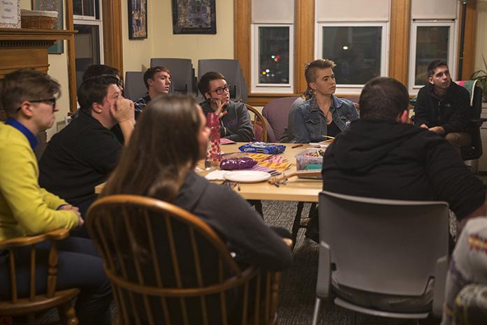 Students discuss relationships at WRAC's queer relationships workshop on Thursday, Oct. 27, 2016. Topics included patterns of unhealthy behavior, boundary setting, and components of a healthy relationship. WRAC, or Women's Resource and Action Center, works to create greater equity for individuals and communities of all identities. (The Daily Iowan/Olivia Sun)