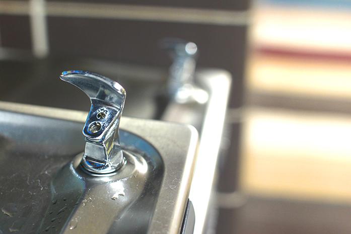 A water fountain spout in Stanley Residence Hall on Wednesday, Feb. 15, 2017. UI Facilities Management sent an email to all affected residents on Thursday, Feb. 9, 2017. (The Daily Iowan/Lily Smith)