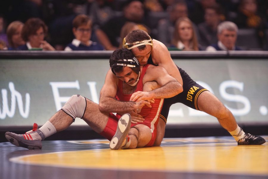 Iowa+165+pound+Joey+Gunther+wrestles+Nebraskas+Dustin+Williams+during+the+Iowa-Nebraska+match+in+Carver-Hawkeye+Arena+on+Sunday%2C+Feb+12%2C+2017.+Gunther+defeated+Nebraskas+Williams+4-1+with+a+decision.+The+Hawkeyes+defeated+the+Cornhuskers%2C+27-9.+%28The+Daily+Iowan%2FJames+Year%29