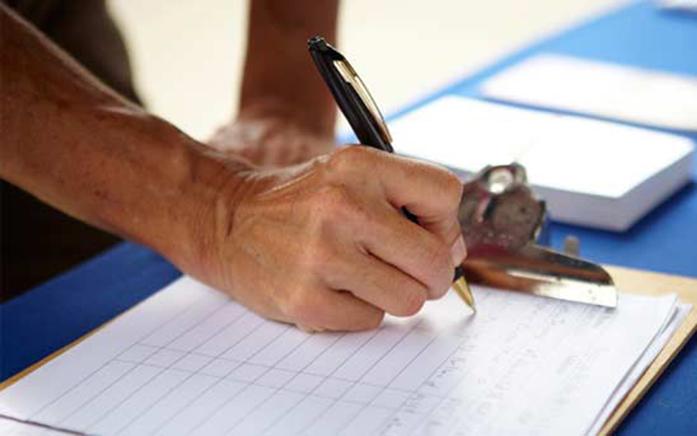 Health-care group petitions during Big Event