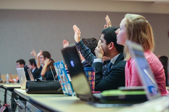 UISG members vote during a meeting on Tuesday, March 28, 2017. (The Daily Iowan/Ben Smith)