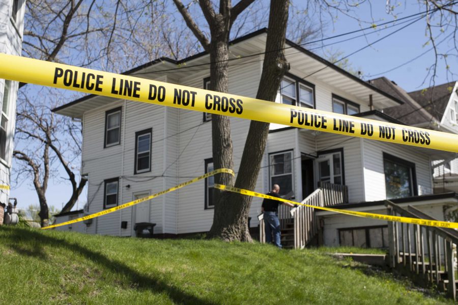 Iowa City police respond to a suspicious death at 518 South Capitol Street in Iowa City on Sunday, April 23, 2017. According to the press release when officers arrived a deceased male subject was found. (The Daily Iowan/Joseph Cress)