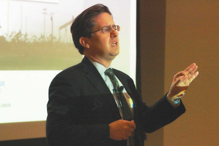 Robert McNally gives a presentation in the Stanley Auditorium in the Seamans Center on Thursday, Sept. 28, 2017. He spoke to students about oil production and oil companies.(Ashley Morris/The Daily Iowan)