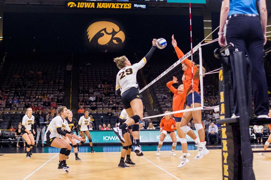 Iowa+Hawkeye+Volleyball+player+Jess+Janota+spikes+the+ball+during+a+match+against+the+University+of+Illinois+Fighting+Illini+on+Friday%2C+Oct.+19%2C+2017.+The+Illini+defeated+the+Hawkeyes+three+sets+to+two.+%28David+Harmantas%2FThe+Daily+Iowan%29