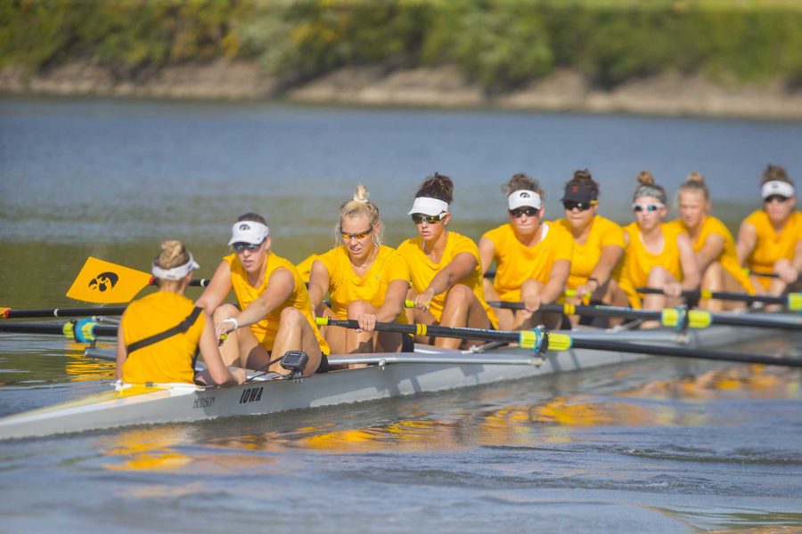 Iowas+rowing+team+practices+on+the+Iowa+River+on+Friday%2C+Sept.+15%2C+2017.+The+rowing+team+recently+finalized+their+schedule%2C+with+two+home+competitions+on+Oct.+6+and+7.+%28Lily+Smith%2FThe+Daily+Iowan%29