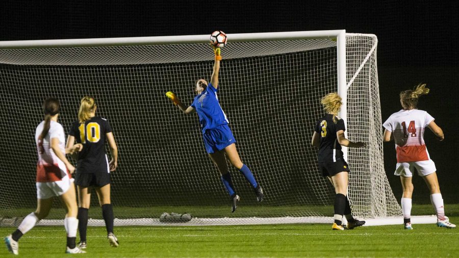 Iowa+goalie+Claire+Graves+makes+a+save+during+the+Iowa%2FNebraska++soccer+match+at+the+UI+Soccer+Complex+on+Wednesday%2C+Oct.+18%2C+2017.+The+Hawkeyes+and+Cornhuskers+ended+the+game+in+a+0-0+tie+after+two+overtime+periods.+%28Joseph+Cress%2FThe+Daily+Iowan%29