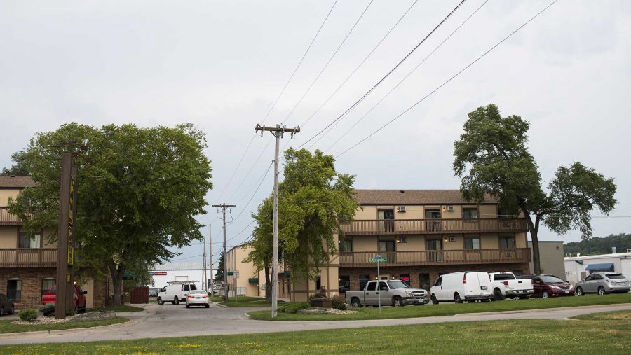 Alexis Park Inn is seen on Wednesday, June 28, 2017. owa City resident Ricky Ray Lillie was found in his Yellow Cab taxi after a call by another driver at 3:44 a.m. Wednesday. (Joseph Cress/The Daily Iowan)