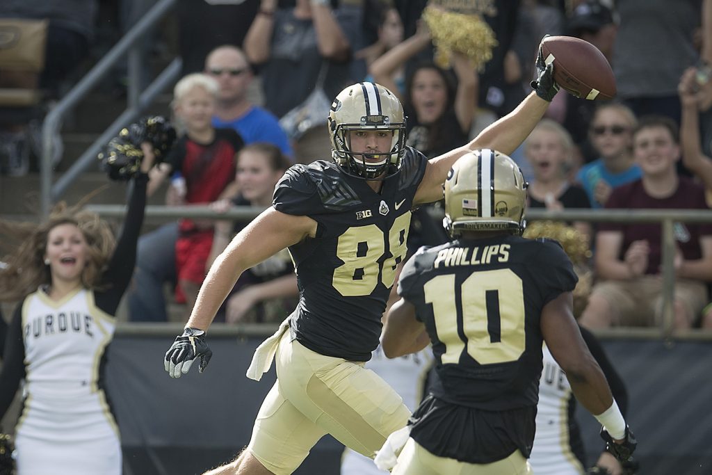 Purdue tight end Cole Herdman runs into the end zone with a 20-yard touchdown reception during the first quarter against Minnesota at Ross-Ade Stadium in West Lafayette, Ind., on Saturday, Oct. 7, 2017. (Elizabeth Flores/Minneapolis Star Tribune/TNS)