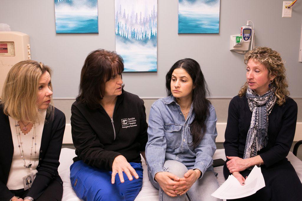 From+left%2C+Kate+Lawler%2C+Margaret+Polakow%2C+Shira+Blanton+and+Kimberly+Leslie+meet+about+Sexual+Assault+Nurse+Examiner+training.+The+meeting+occurred+in+a+patient+room+that+Swedish+Covenant+Hospital+has+created+in+its+ER+specifically+for+sexual+assault+survivors.+%28Kristan+Lieb%2FChicago+Tribune%2FTNS%29