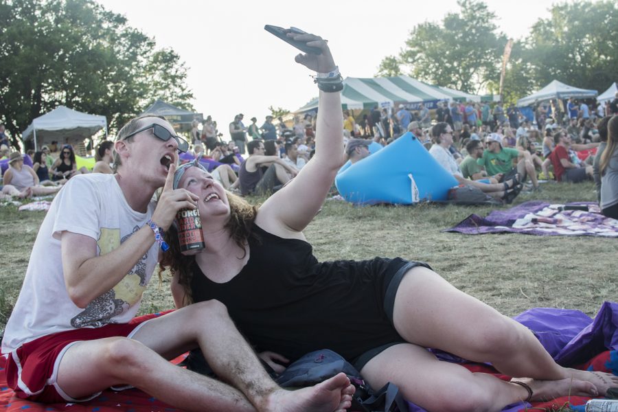 Two festival attendees take a selfie on Friday, Aug. 3, 2018. This is Hinterland's fourth year. (Thomas A. Stewart/The Daily Iowan)