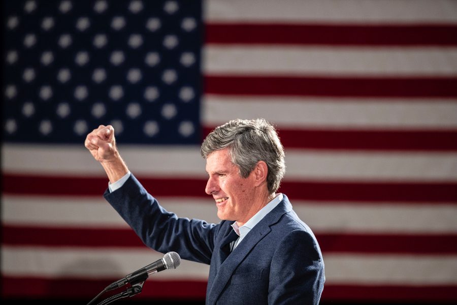Democratic+candidate+for+governor+Fred+Hubbell+speaks+at+a+campaign+event+on+Tuesday%2C+Oct.+30.