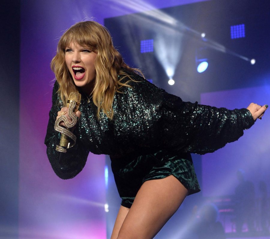 Taylor Swift performs on Dec. 10, 2017 in London.  (Doug Peters/EMPICS Entertainment/Abaca Press/TNS)