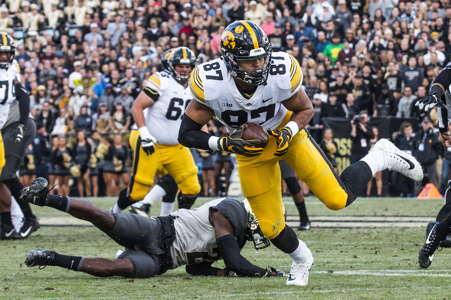 Iowa Hawkeyes generating buzz at the NFL combine - The Daily Iowan