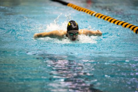 Amy Lenderink competes in the womens 200 meter breaststroke during the Hawkeye Invitational Swimming and Diving Meet on Saturday, November 17, 2018. Fifteen university swimming and diving teams competed at this event. 