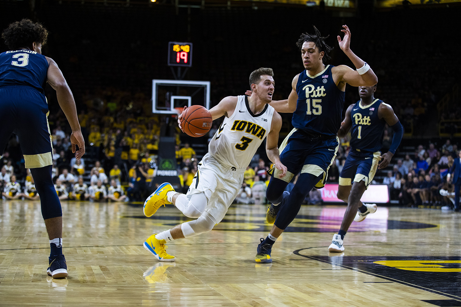 Bohannon Wieskamp Lead Iowas 3 Point Barrage The Daily Iowan