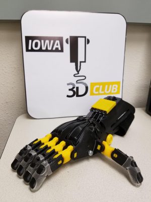 UI students design 3D printed prosthetics for kids in need