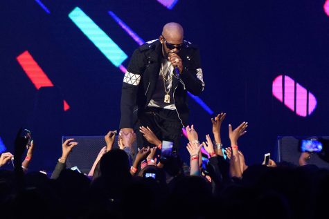 R. Kelly performs during The Buffet Tour on May 7, 2016 at Allstate Arena in Chicago, Illinois. (Daniel Boczarski/Getty Images/TNS)