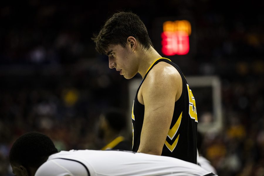Iowa+forward+Luka+Garza+waits+for+a+free-throw+during+the+NCAA+game+against+Cincinnati+at+Nationwide+Arena+on+Friday+March+22%2C+2019.+The+Hawkeyes+defeated+the+Bearcats+79-72.