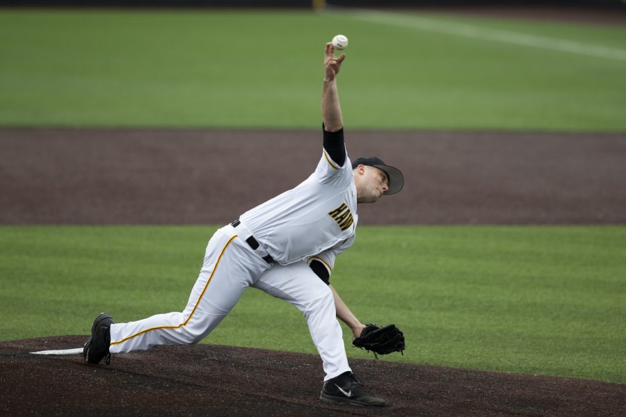 Iowa pitcher Cole McDonald pitches in the second inning. The Hawkeyes defeated the Illini 8-4 at Duane Banks Field on Mar 29, 2019.