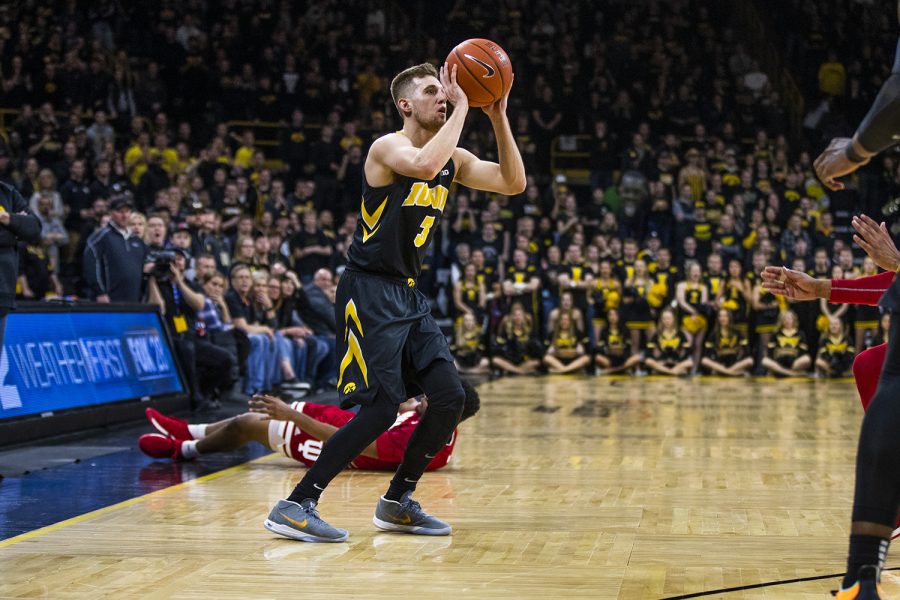 Iowa+guard+Jordan+Bohannon+prepares+to+shoot+the+ball+during+mens+basketball+vs.+Indiana+at+Carver-Hawkeye+Arena+on+Friday%2C+February+22%2C+2019.+The+Hawkeyes+defeated+the+Hoosiers+76-70.+