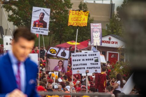 An incredible Kessel sign was spotted during College GameDay and