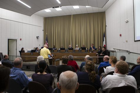 City council members discuss zoning issues at City Hall on Tuesday, September 17, 2019. 