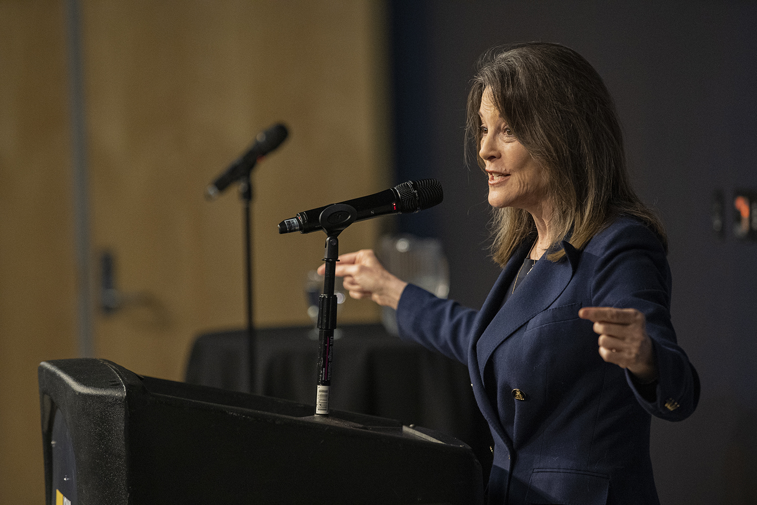 Marianne Williamson Says Her Campaign ‘must Continue’ - The Daily Iowan