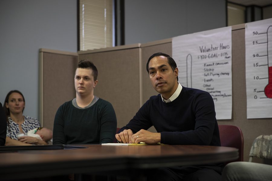 Former U.S. Secretary of Housing and Urban Development and 2020 Democratic candidate Julián Castro listens to parents and board members at The Arc of Southeast Iowa on Sunday, Nov. 10, 2019. Attendees brought up education, funding, privatization of medical care, minimum wage, and other factors that play into the needs of The Arc and the families they serve. (Jenna Galligan/ The Daily Iowan)
