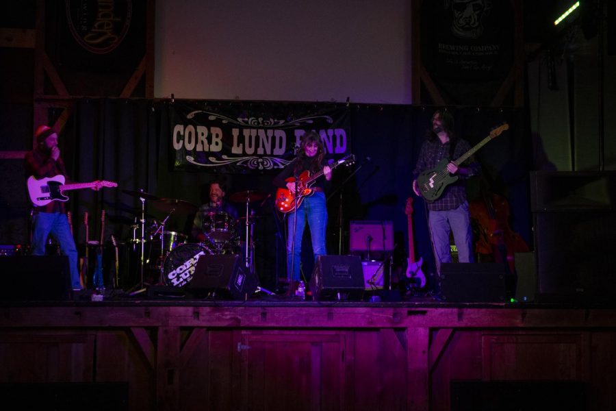 Canadian countryman Corb Lund sings Western spirit to Iowa City