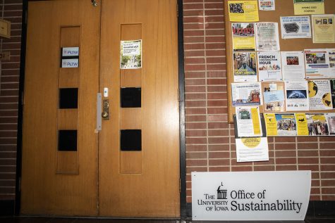 The University of Iowa Office of Sustainability in the Communication Center on October 21, 2019. The Office of Sustainability is partnering with University Dining to reduce waste at Iowa. (Ryan Adams/The Daily Iowan)