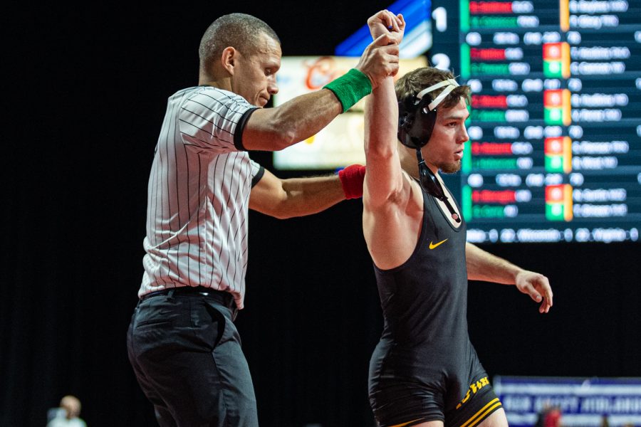 Iowa%E2%80%99s+125-pound+Spencer+Lee+wrestles+Indiana%E2%80%99s+Liam+Cronin+during+the+first+session+of+the+57th+Annual+Ken+Kraft+Midlands+Championships+at+the+Sears+Centre+in+Hoffman+Estates%2C+IL%2C+on+Sunday%2C+Dec.+29%2C+2019.+Lee+won+by+a+fall+in+54+seconds.