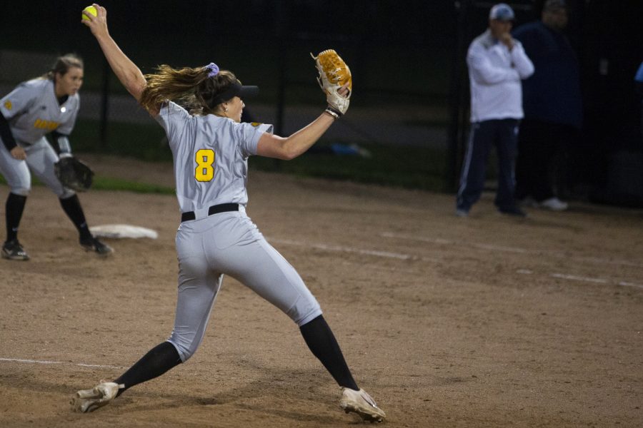 Iowa pitcher Lauren Shaw throws a pitch during an Iowa softball game against Iowa Central at Pearl Field on Friday, Oct. 4, 2019. 