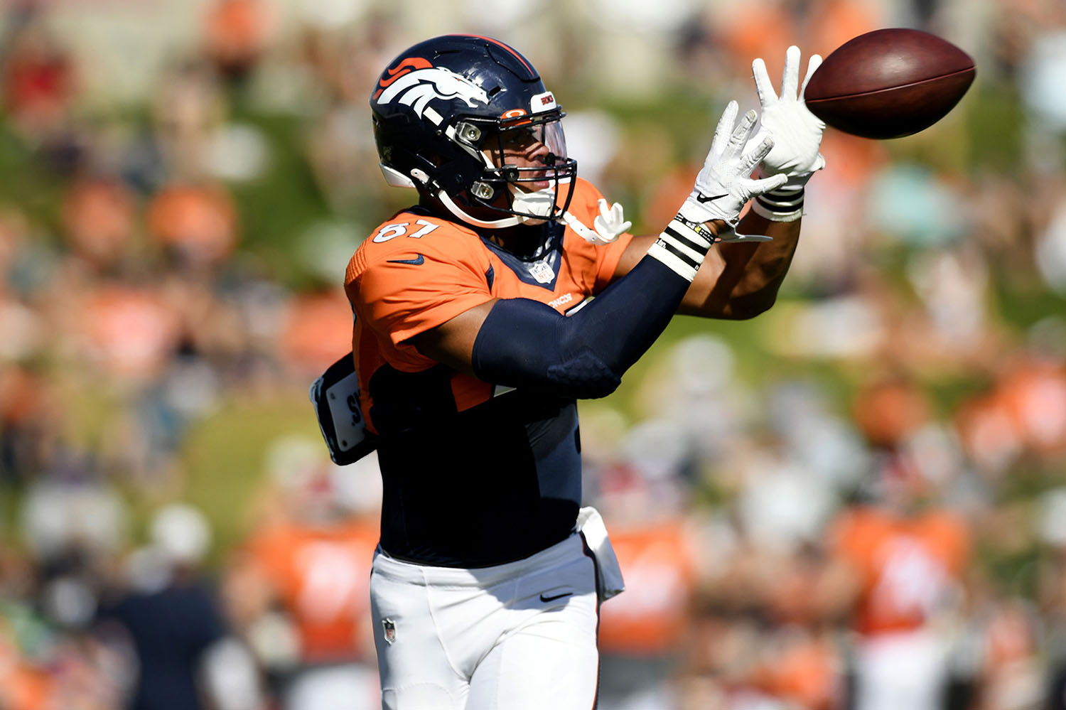 Denver Broncos tight end Noah Fant (87) against the New York Jets