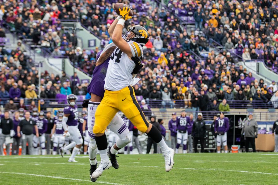Iowa+tight+end+Sam+Laporta+catches+a+pass+during+a+game+against+Northwestern+at+Ryan+Field+on+Saturday%2C+October+26%2C+2019.+The+Hawkeyes+defeated+the+Wildcats+20-0.