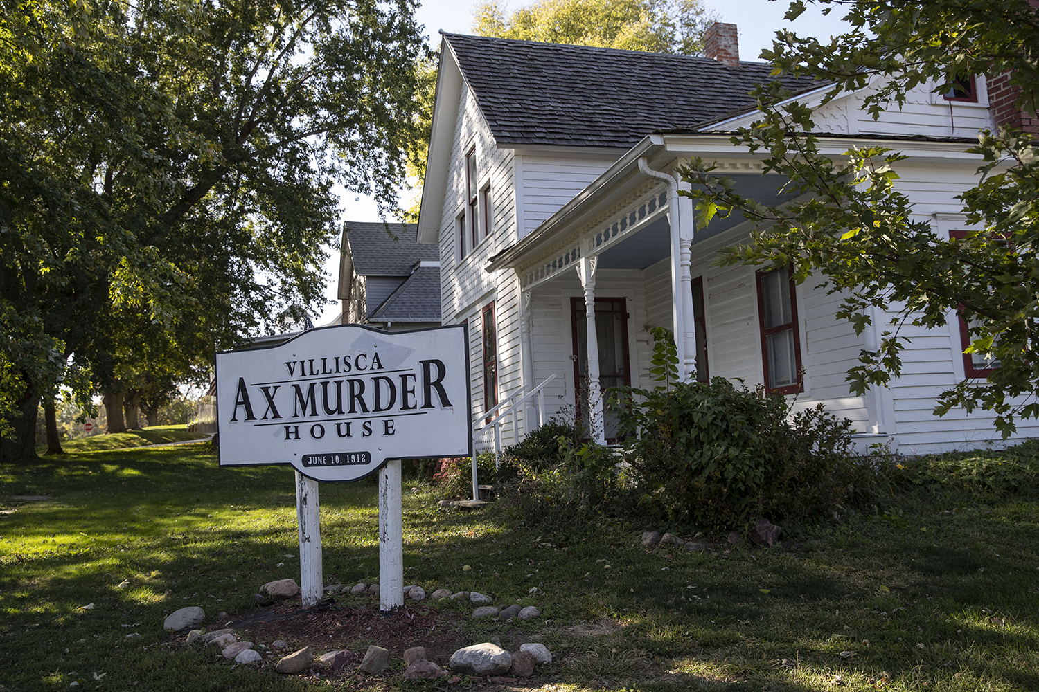 A spooky endeavor: DI editors spend night at Villisca Ax Murder House - The  Daily Iowan