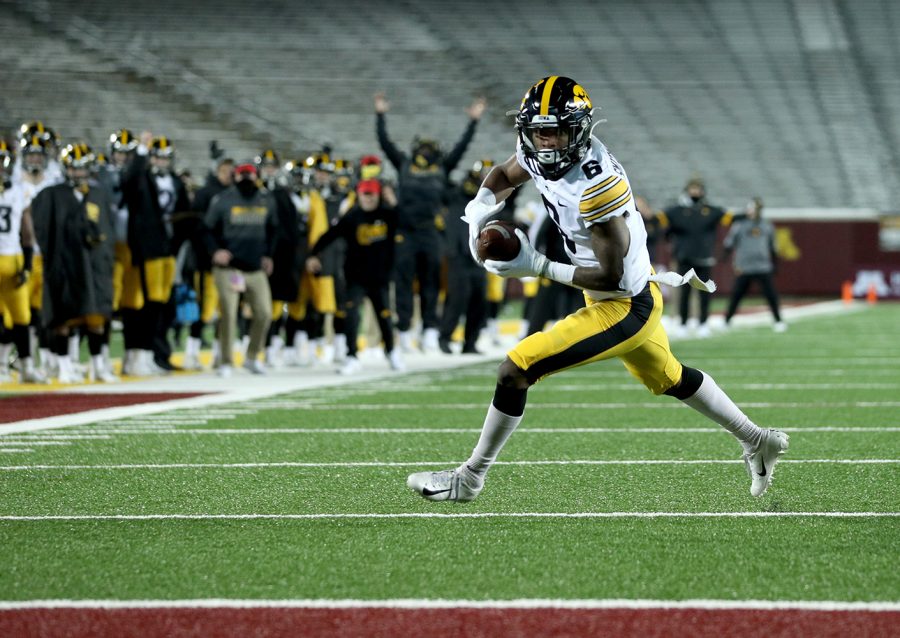 Iowa Hawkeyes wide receiver Ihmir Smith-Marsette (6) scores against the Minnesota Golden Gophers Friday, November 13, 2020 at TCF Bank Stadium. (Brian Ray/hawkeyesports.com)