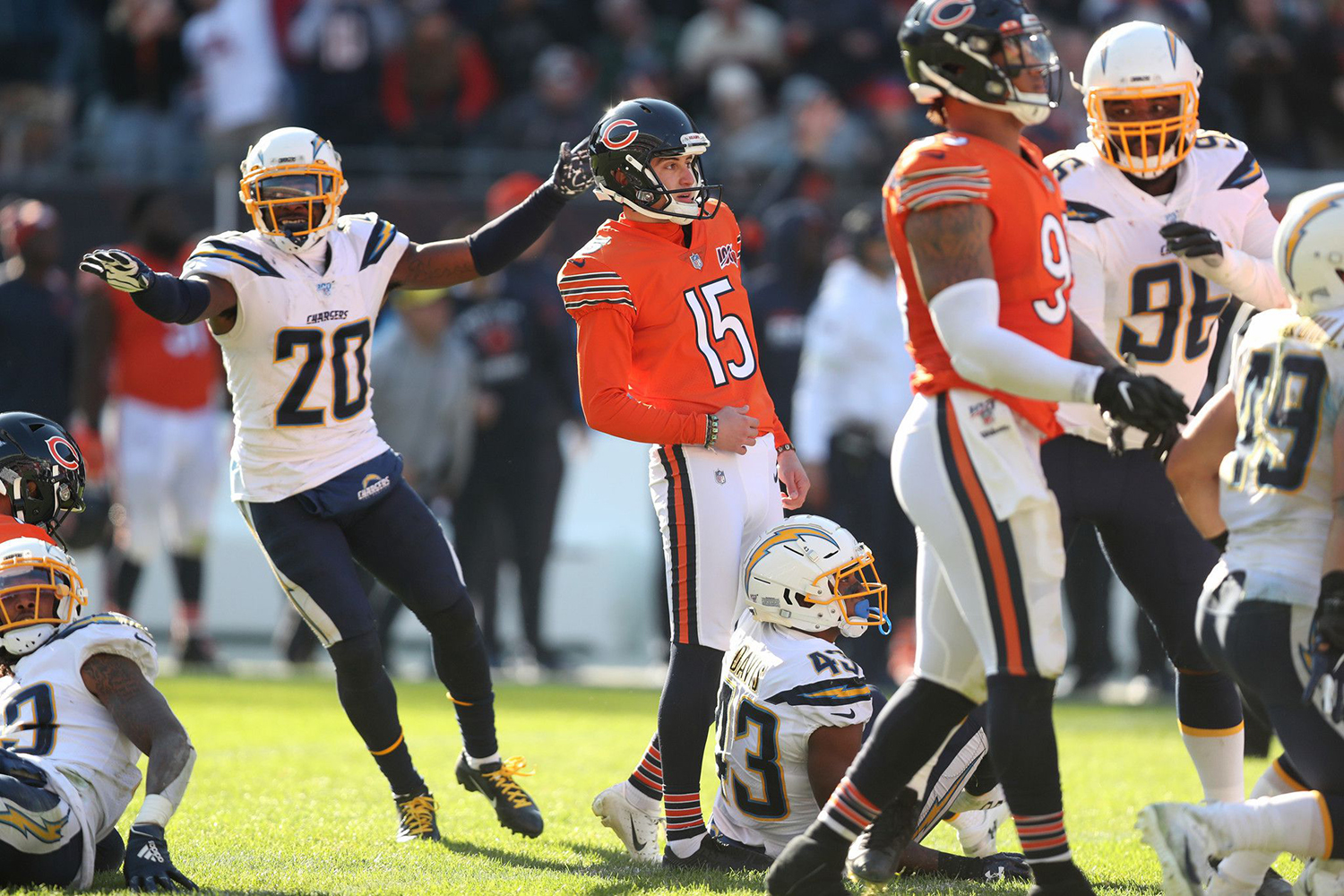 Chicago Bears wide receiver Ihmir Smith-Marsette (17) in action