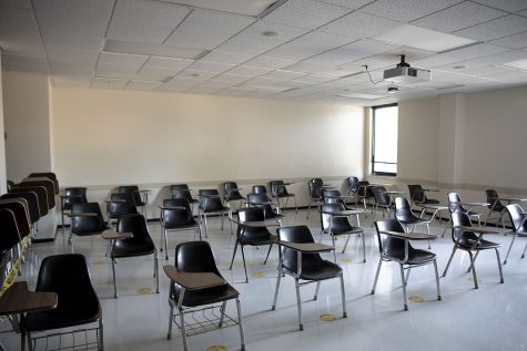 Classroom 105 at the EPB- English-Philosophy Building 251 W Iowa Ave sits empty on Friday Aug. 28, 2020. 
