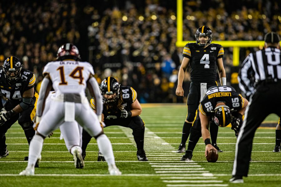 Iowa+quarterback+Nate+Stanley+surveys+the+defense+during+a+football+game+between+Iowa+and+Minnesota+at+Kinnick+Stadium+on+Saturday%2C+Nov.+16%2C+2019.+Stanley+was+sacked+twice+in+the+Hawkeyes+win.