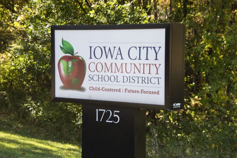 Iowa City Community School District sign 1725 North Dodge St.. As seen on Thursday, Oct.15, 2020.
