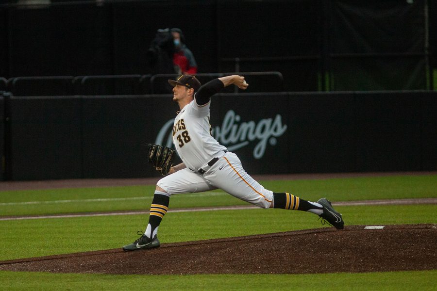 Iowa%E2%80%99s+Trenton+Wallace+pitches+during+a+baseball+game+between+Iowa+and+Maryland+on+Friday%2C+April+23%2C+2021+at+Duane+Banks+Baseball+Stadium.+The+Hawkeyes+defeated+the+Terrapins+6-2.+